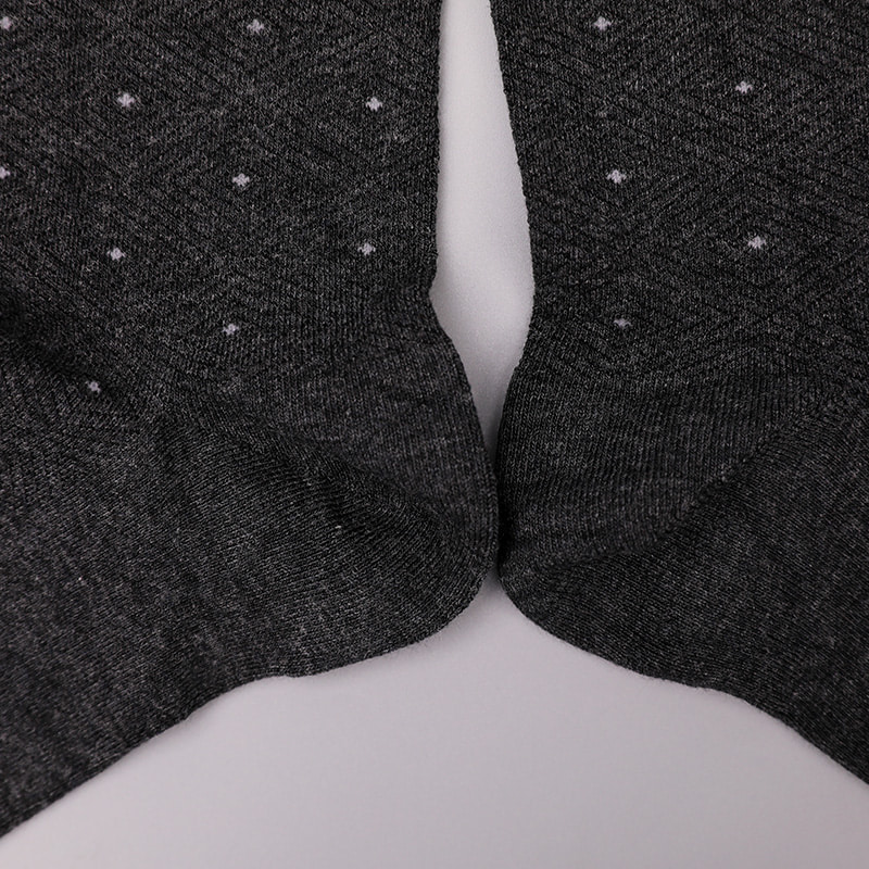 Molle sericum nylon ammoniaci involutum, invisibilis adamantinum instar parvae dotulae jacquard manus-sutae hieme crassae hominum socks WSD2851.