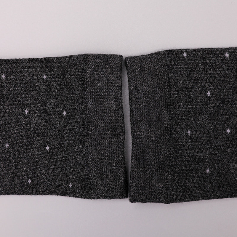 Molle sericum nylon ammoniaci involutum, invisibilis adamantinum instar parvae dotulae jacquard manus-sutae hieme crassae hominum socks WSD2851.