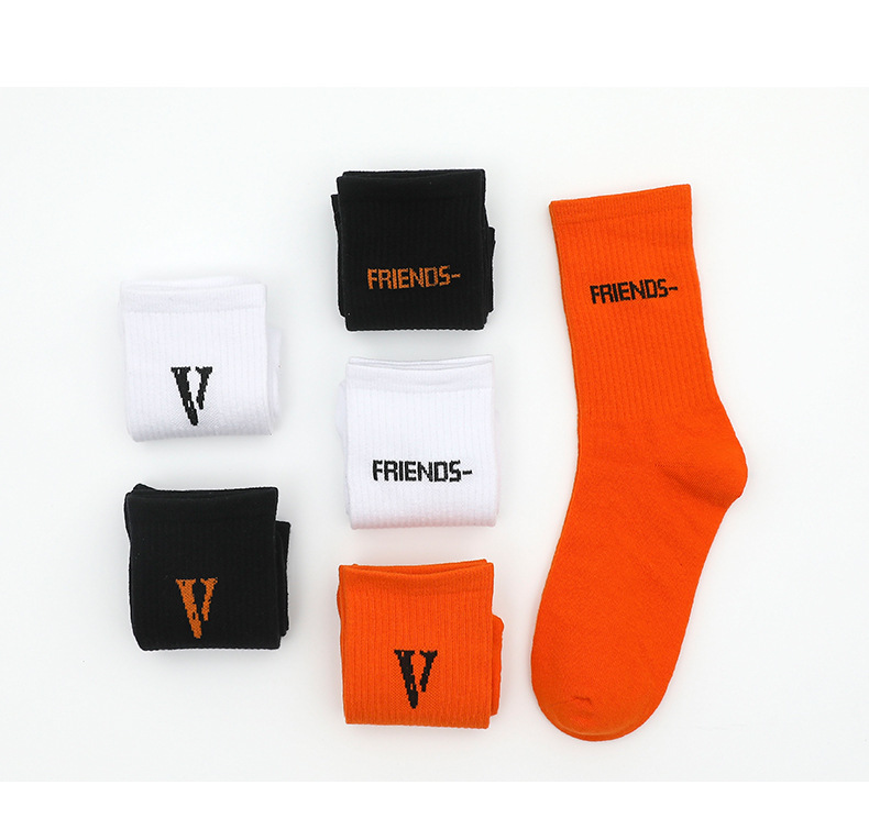 Fashionable Basketball Golf Designer Casual Jacquard Knitted Letter Wholesale Crew Brands Sports Cotton Custom Socks Men