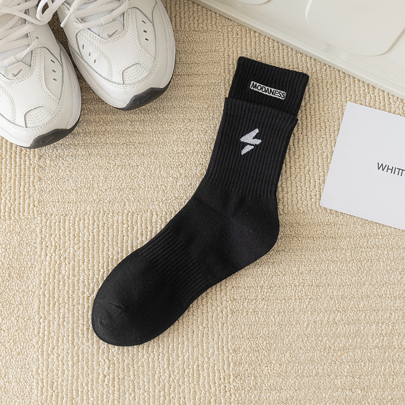 cotton currens sneaker high quality custom skateboard sport socks custom logo